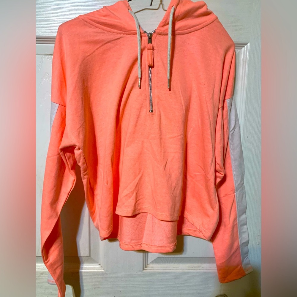 Exist Size Medium Pull Over Thin Sweatshirt with a zipper Brand New With Tags.